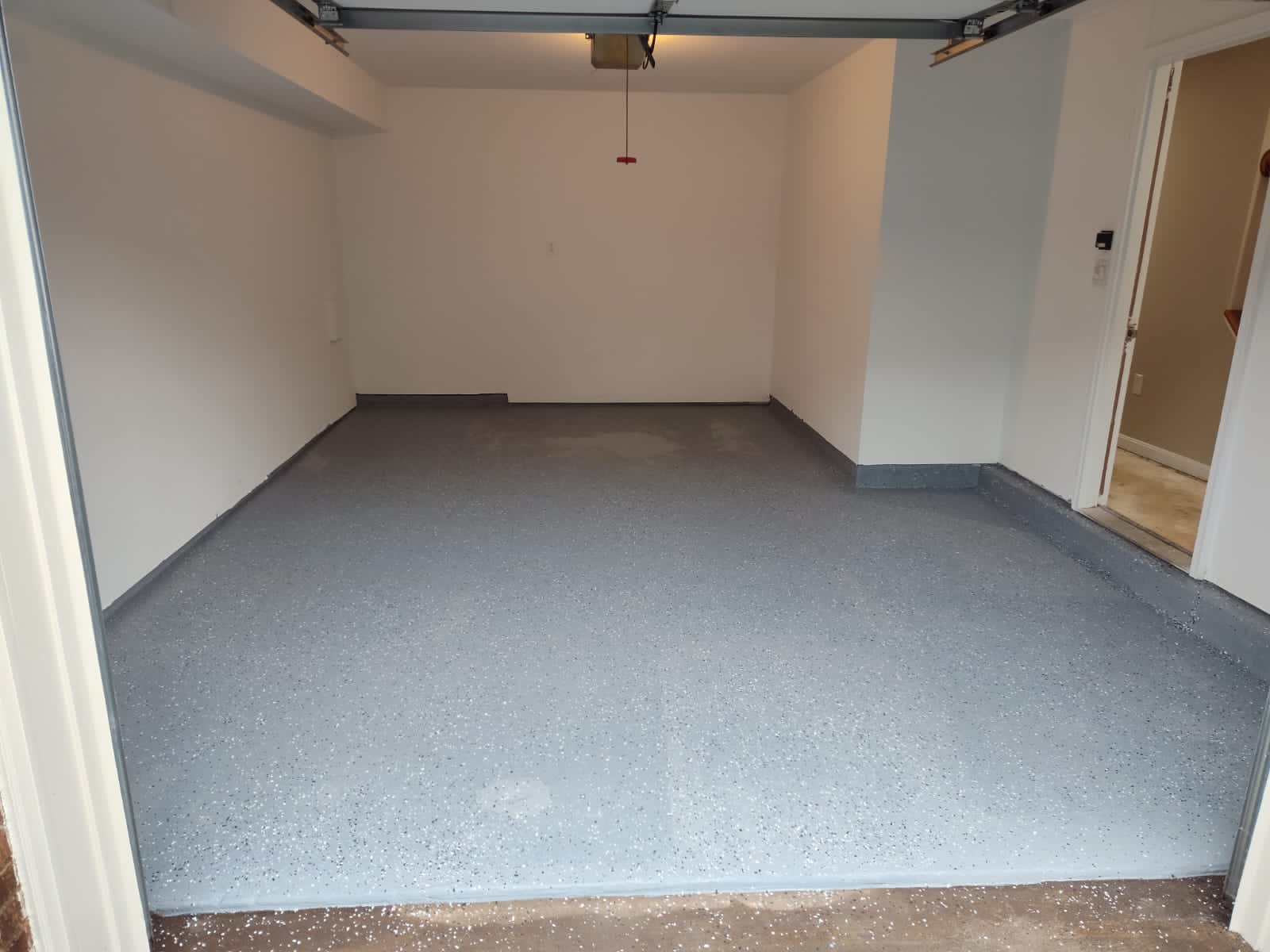 This is Ryan garage epoxy job (4)