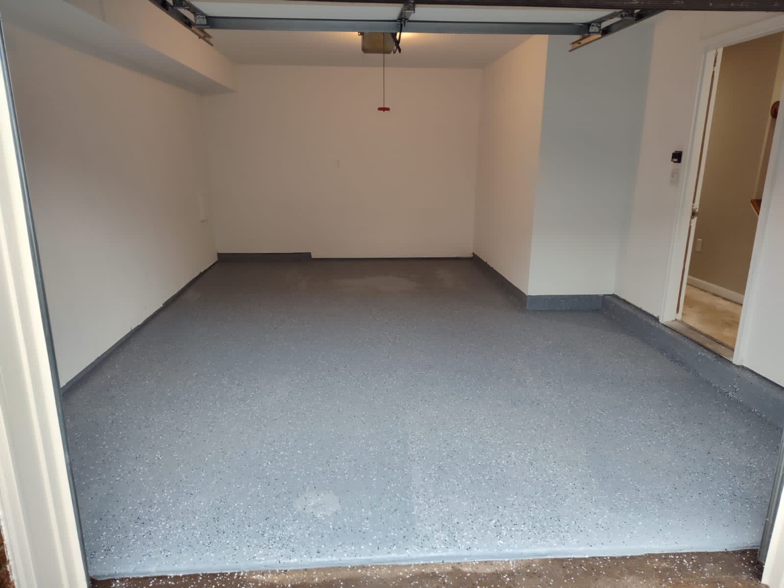 This is Ryan garage epoxy job (5)