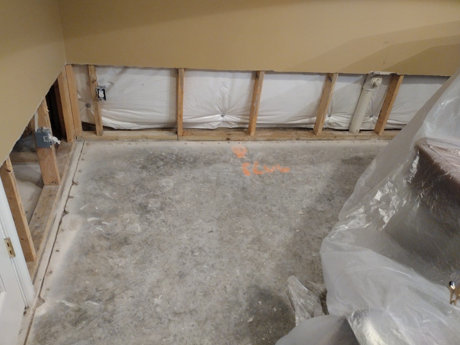 Bristol Va Basemen Drywall Work ,Painting Work And Flooring (1)