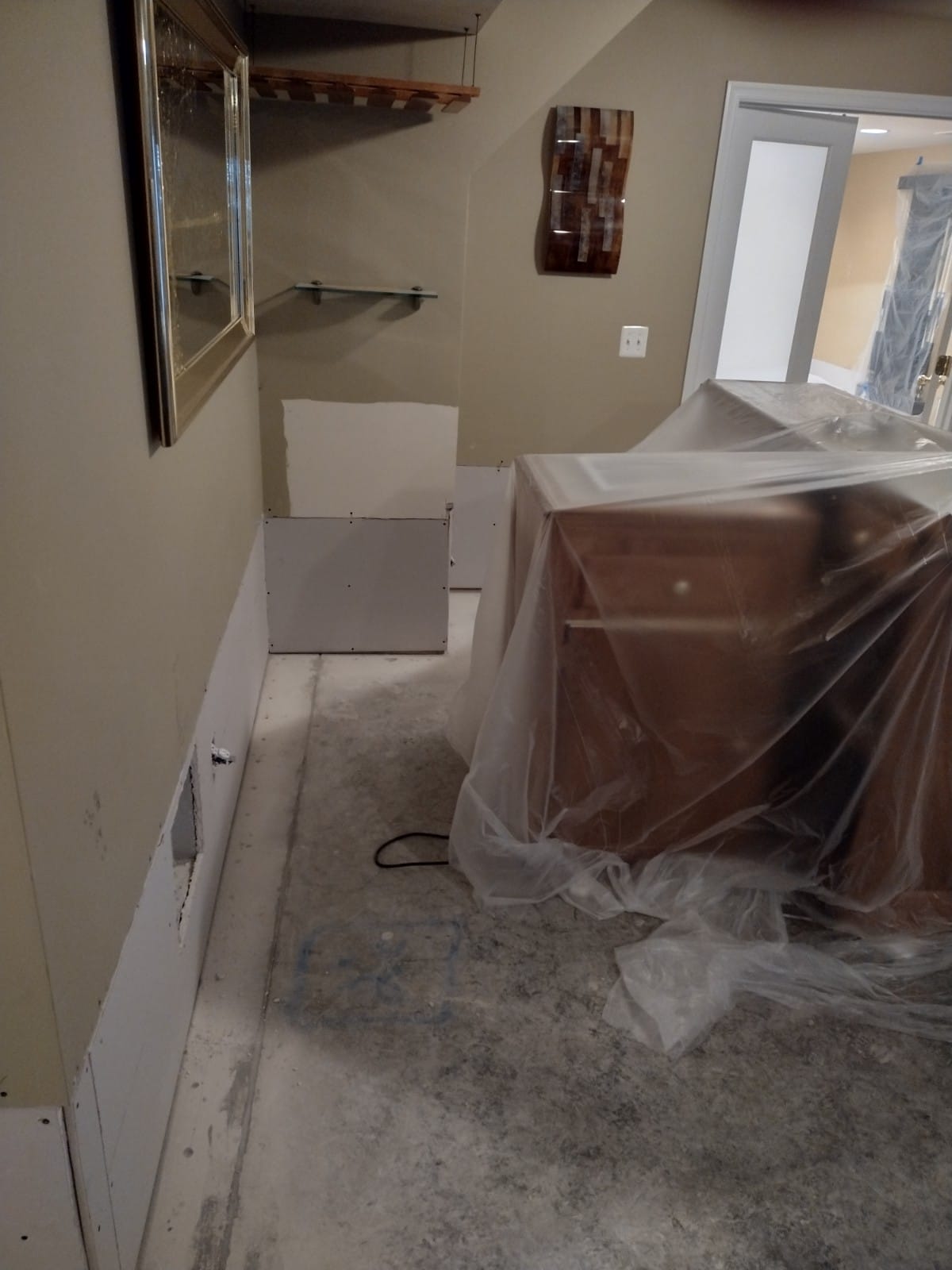 Bristol Va Basemen Drywall Work ,Painting Work And Flooring (34)