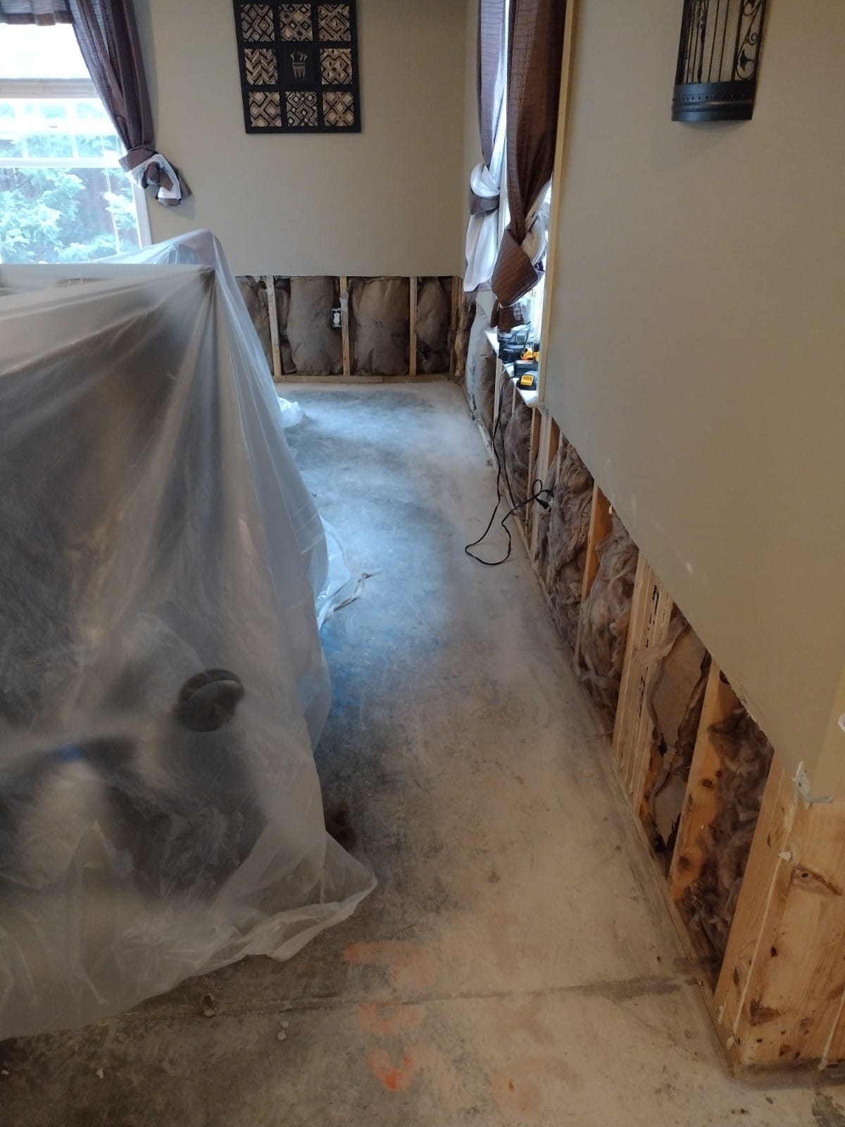 Bristol Va Basemen Drywall Work ,Painting Work And Flooring (39)