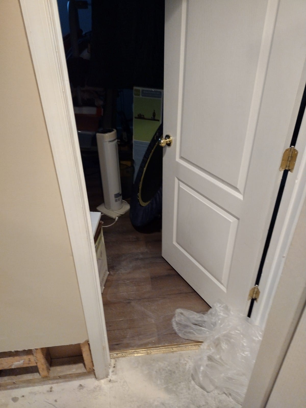 Bristol Va Basemen Drywall Work ,Painting Work And Flooring (5)